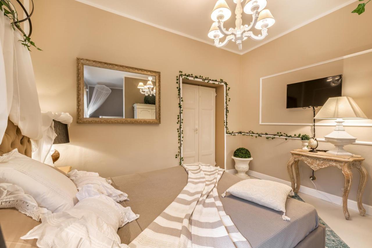 Apartmán Moulin Rouge Lerici Exteriér fotografie
