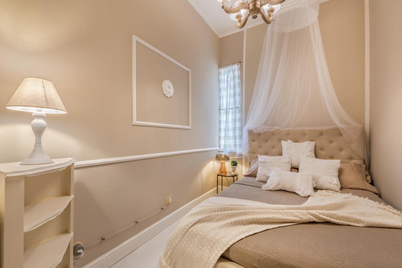 Apartmán Moulin Rouge Lerici Exteriér fotografie